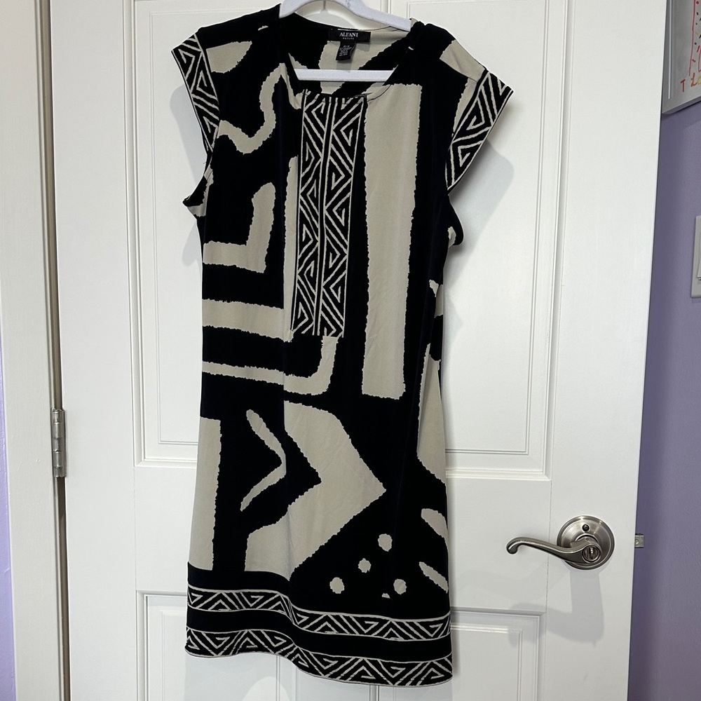 Alfani Black and Cream Abstract Mini Dress